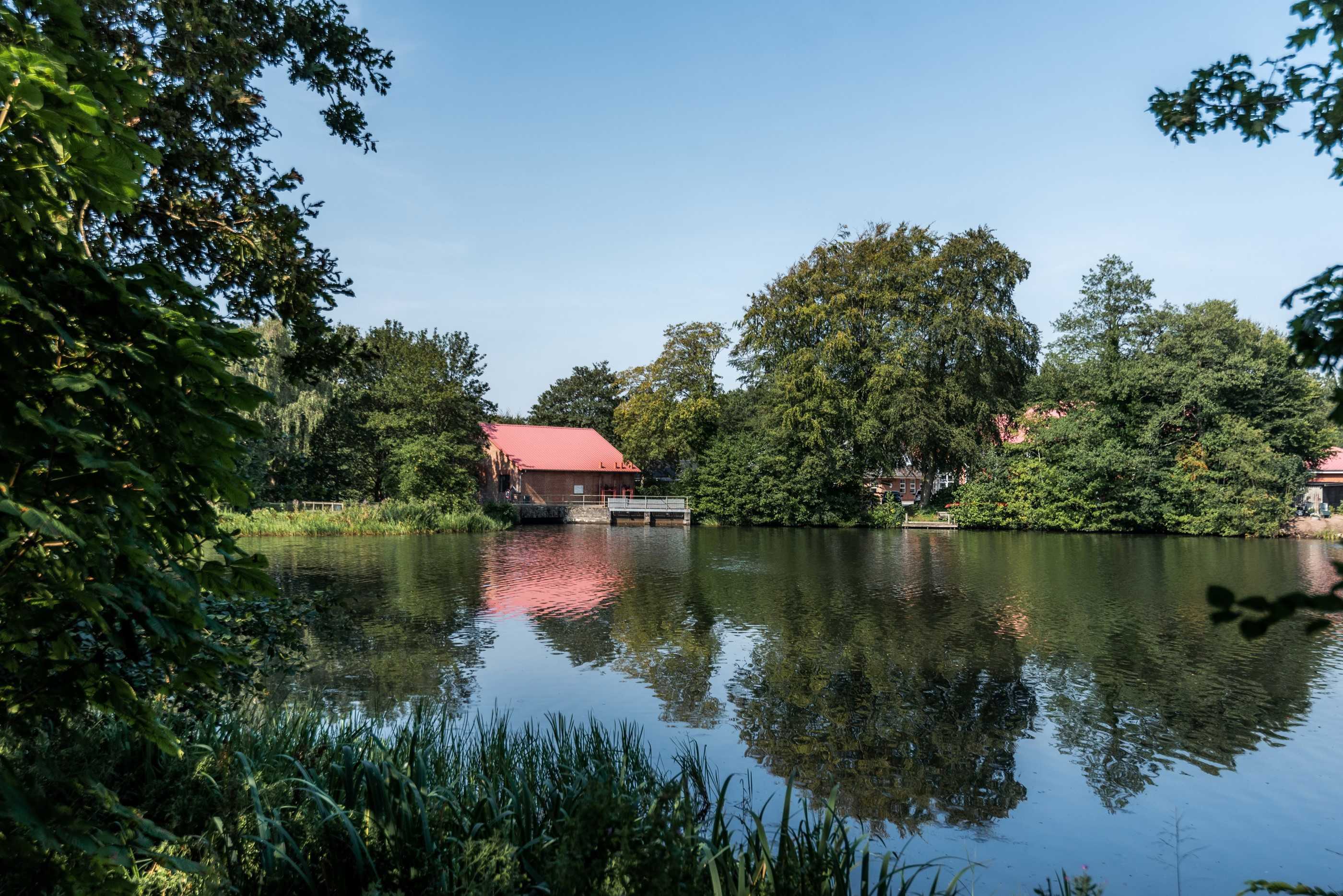 Brande Elværkssø, an 'elværk' is the Danish term for power station