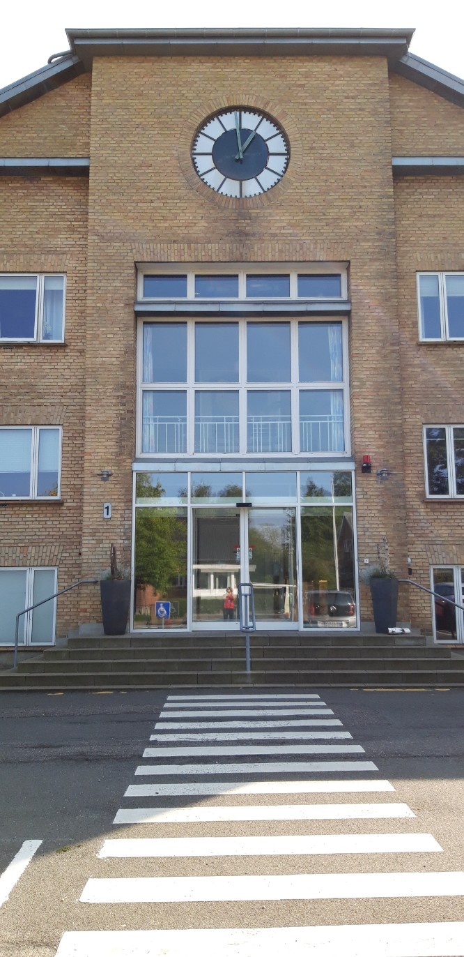 Midterparti facade af Brandlundparken